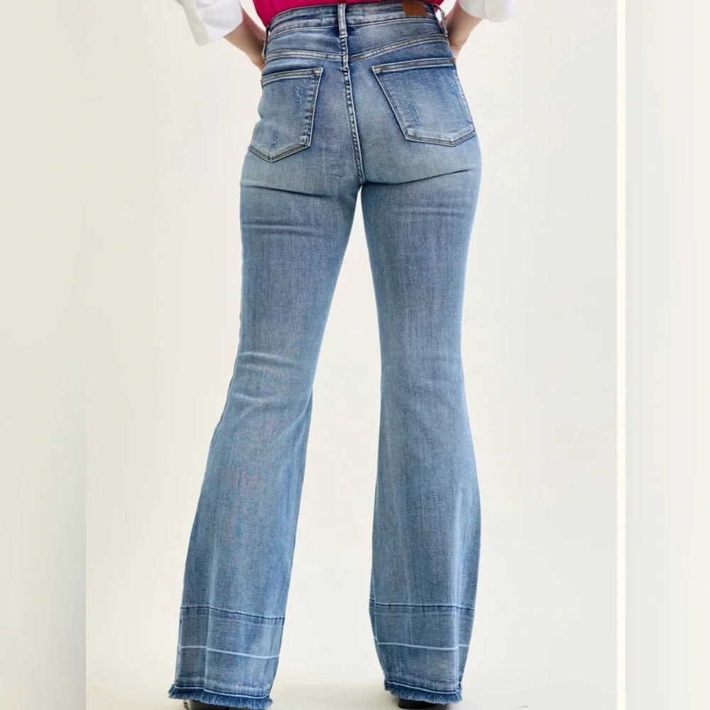 Judy Blue Stylish Blue Flare Women's Jeans - Picture 3 of 15